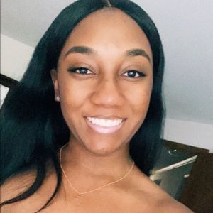 Meet your Posher, Sari